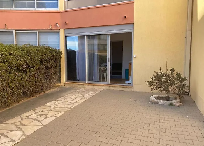 Διαμέρισμα Pour 4 Personnes A 50m De La